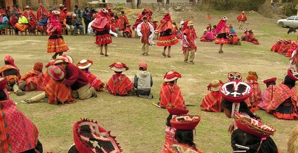 lares trekking machu picchu tours peru